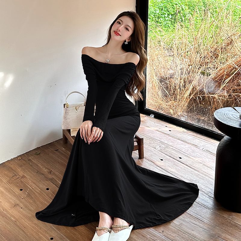 2026 Autumn Winter Off-Shoulder Long Sleeve Slim Fit Vintage French Style Maxi Dress - Image 4